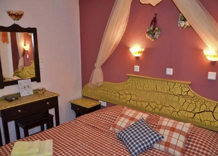 Maria 3* Chrisi Ammoudia