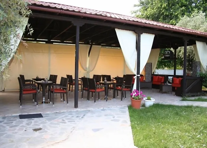 Maria 3* Chrisi Ammoudia