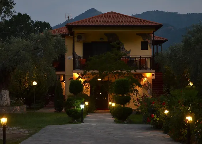 Maria 3* Chrisi Ammoudia