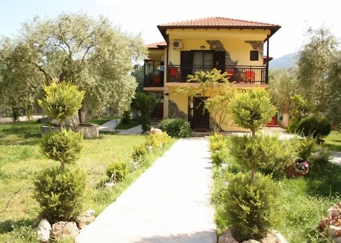 Maria クリッシ・アモウディア