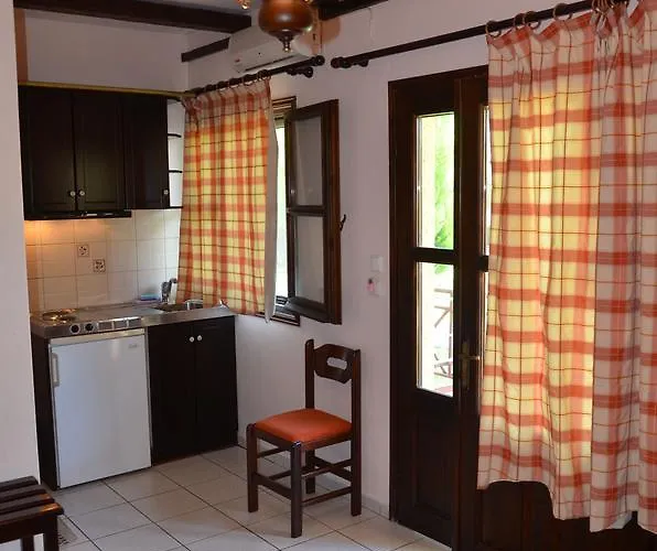 Maria クリッシ・アモウディア